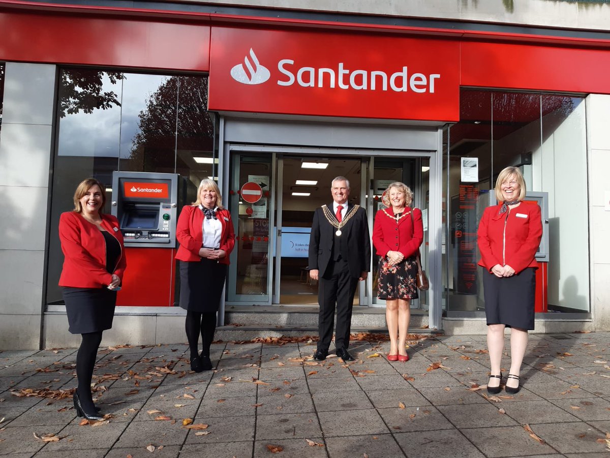 This morning the Lady Mayoress and I visited #santanderplymouth branch to meet the staff and thank them personally for all their amazing fund raising efforts to Fund Match for my Charity, we think you brilliant <a href="/santanderuk/">Santander UK</a> <a href="/plymouthcc/">Plymouth City Council</a> <a href="/PlymCityCentre/">Plymouth City Centre Company</a> <a href="/sue_dann/">Sue Dann</a>
