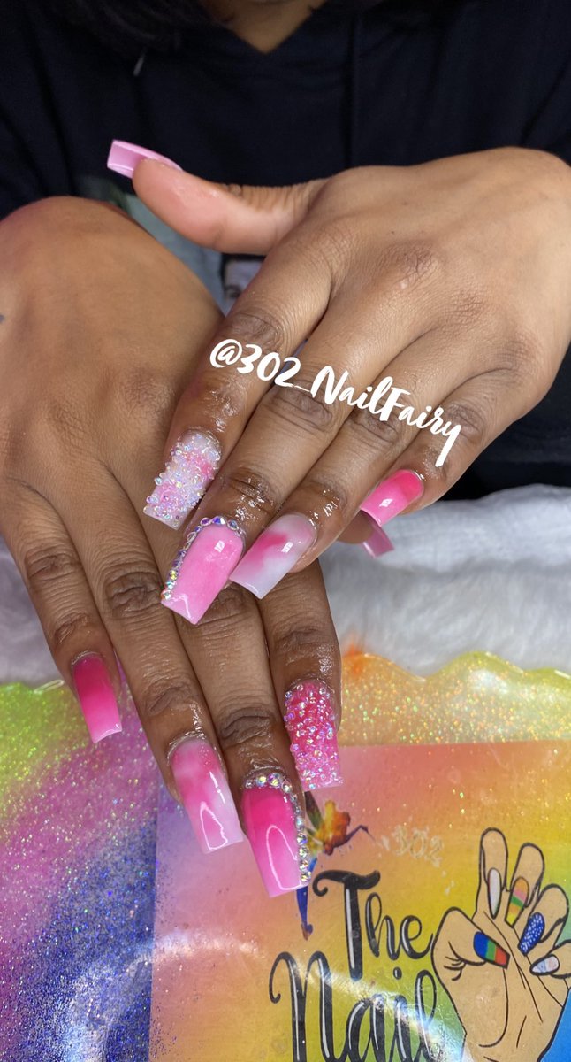 It’s been a while💓
•
#selftaught #DoverDE #Allacrylic #the302nailfairy