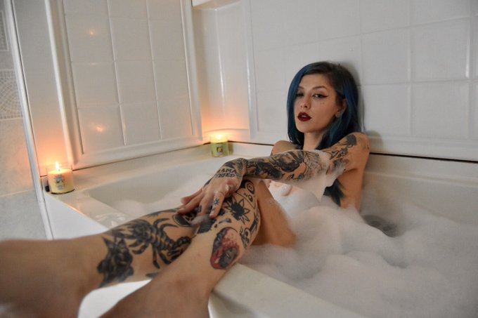 💦Splish, Splash💦 https://t.co/etWBLrsz4d