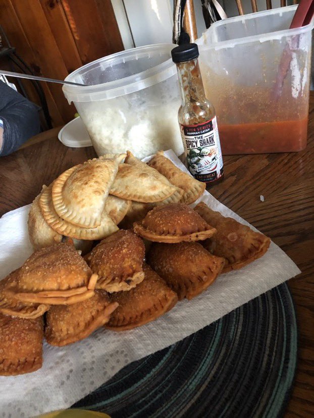 thespicyshark's tweet photo. Empanadas and Hammah Gatah Hot Sauce a match made in heaven!
We are drooling @DjMotion_NE!
read more about Hammah Gatah here ==> https://t.co/XGcuQrWnv0
#empanadas #hotsauce #spicylife #hammatime #7potprimo #sevenpotprimo #crafthotsauce https://t.co/8wONjtyAqg