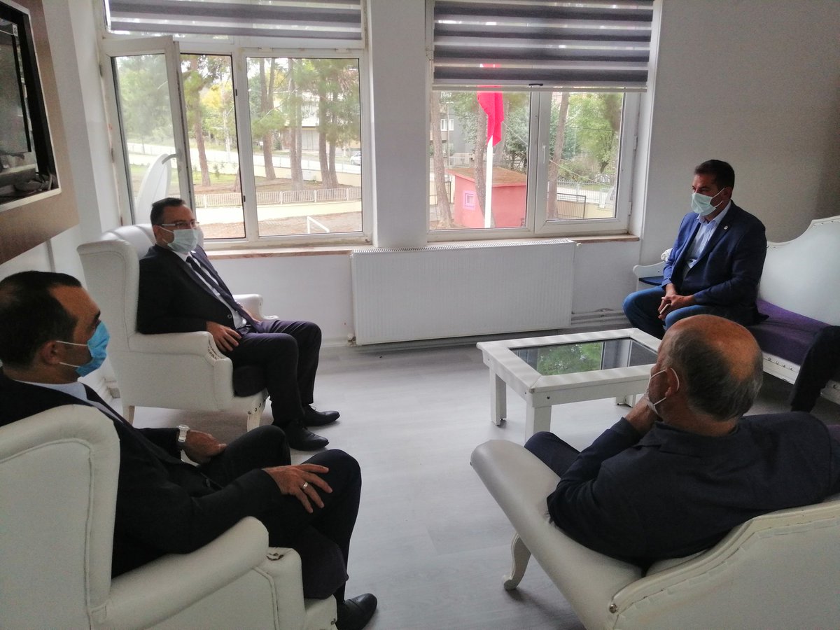 Sayın Kaymakamımız Murat ZADELEROĞLU okulumuzu ziyaret etti. Ziyaretinden dolayı teşekkür eder, saygılarımızı sunarız. <a href="/Zadeleroglu/">Murat ZADELEROĞLU</a> <a href="/KaymakamlTerme/">Terme Kaymakamlığı</a> <a href="/ziyaselcuk/">Ziya Selçuk</a> <a href="/CoskunESEN57/">Coşkun ESEN</a> <a href="/zerersoy1/">özer ersoy</a> @nc_kasapoglu <a href="/EbaSamsun/">EbaSamsun</a> <a href="/samsunarge/">SAMSUN İL MEM AR-GE</a> @MemTerme