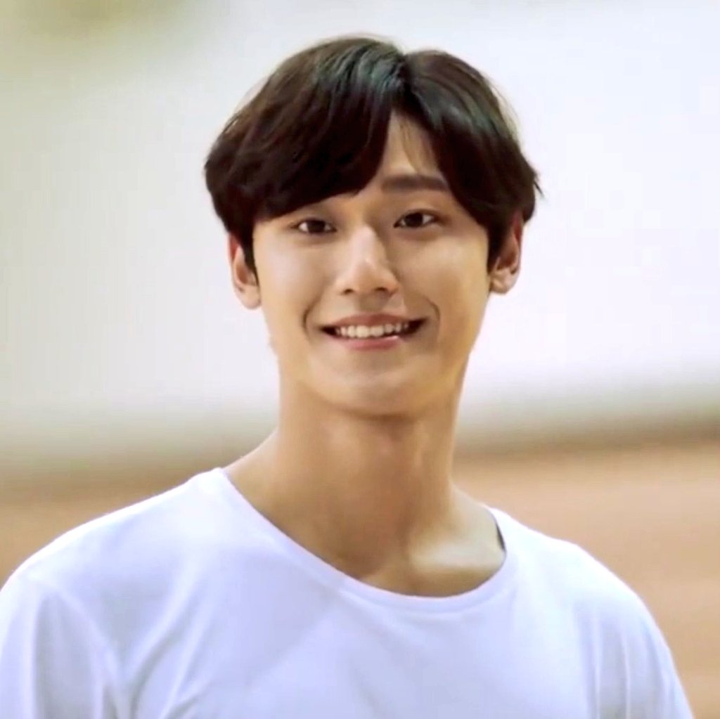 TheSarangheOppa's tweet photo. Boyfriend Lee Do Hyun in plain white shirt is on the next level of handsomeness.

Do you agree? https://t.co/LCWIh9mFHU