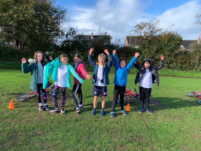 Latest updates and Duathlon - wemburyprimary.co.uk/20102020/