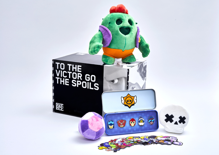 No sé si sortear una caja de merchan de Brawl Stars o quedármela, a ver si os mola. Reventad esto a rts y ♥ y lanzo sorteo