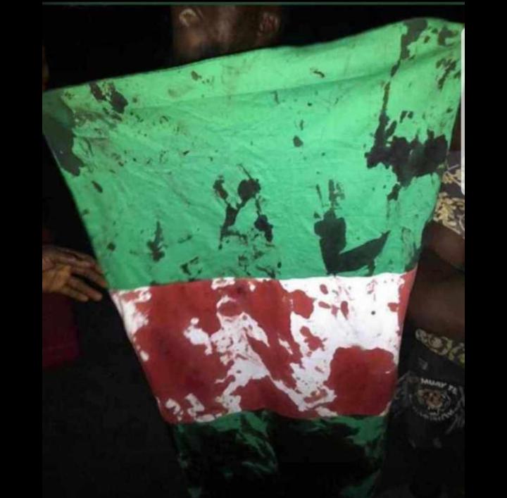 Macfortunate's tweet photo. Nigeria is immensely bleeding 😭😭. Take control oh lord 🙏🙏
#EndSars https://t.co/Xu0jmzCMXD