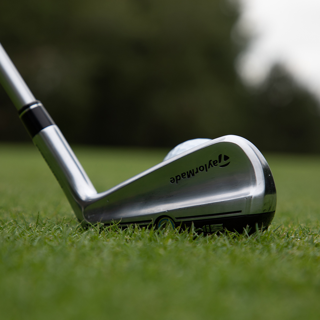 TaylorMadeCA's tweet photo. You’re 223 yards out from the pin on an uphill par-5. Pin is in the back right and the green slopes front to back. Are you going for it? #SIMUDI https://t.co/bBkgGcYq2T