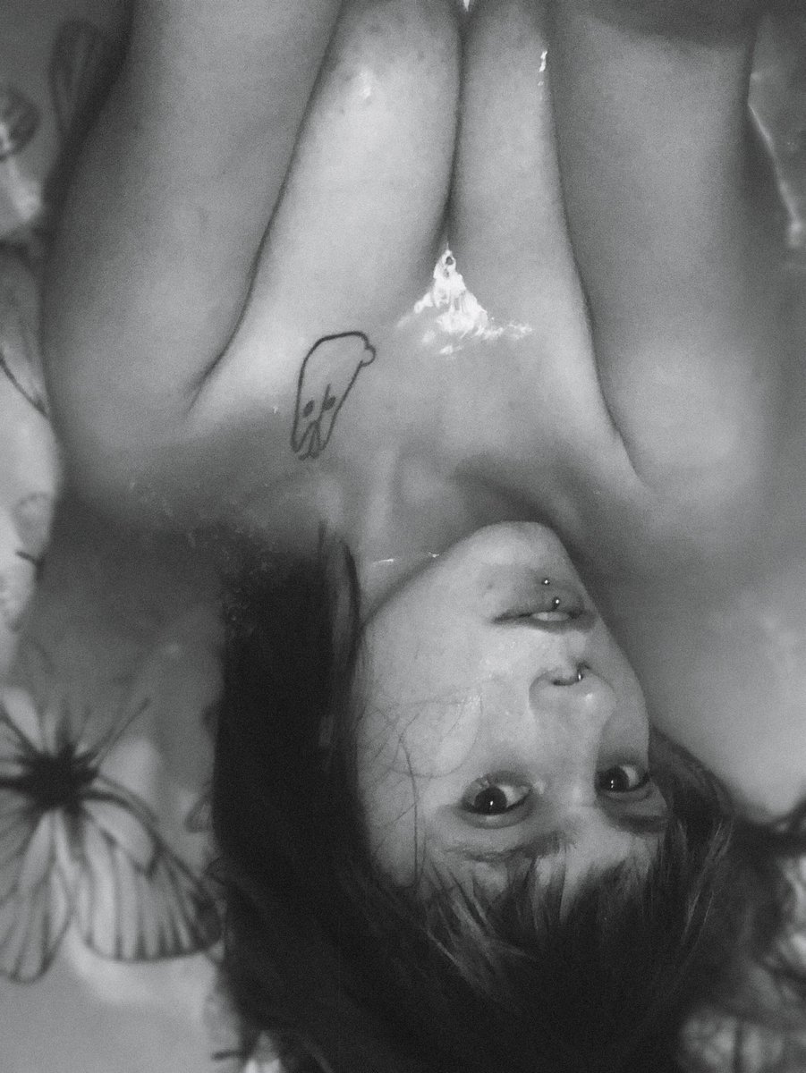 chcherryOF's tweet photo. Had lots of fun making videos while having 🛁 🛁🛁 today!
Tip me on my OnlyFans to see them and you’ll get uncensored pics as a bonus 👅

These are my first videos of such a kind, be the first person to see them, one of a kind 
👁👃🏻👁

https://t.co/k7kkkzI7Yq https://t.co/MlaYwsorjH