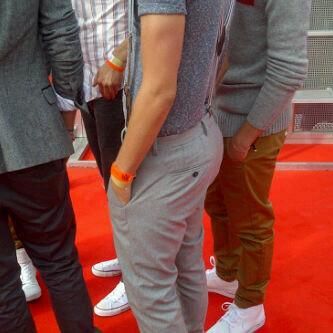 ~and im in love with louis and all his ass~