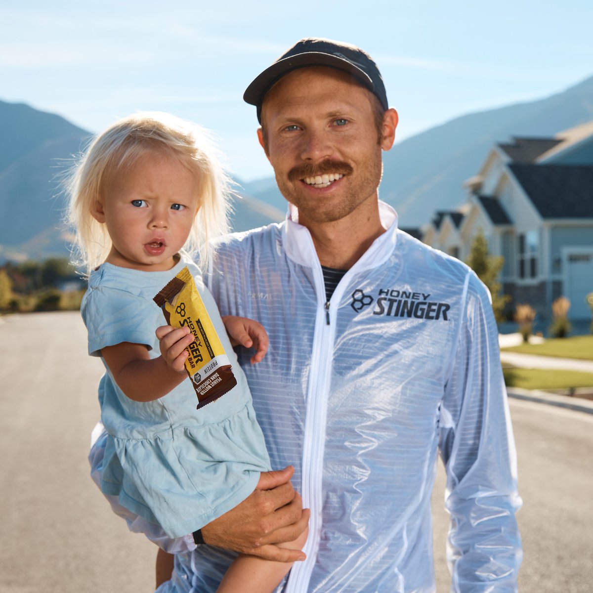 No dairy? Really!? She couldn't believe it either. The Peanut Butter DARK Chocolate Cracker Bar has NO dairy ingredients! Grab your recovery reward today - link in bio!

📷: @DagTheViking