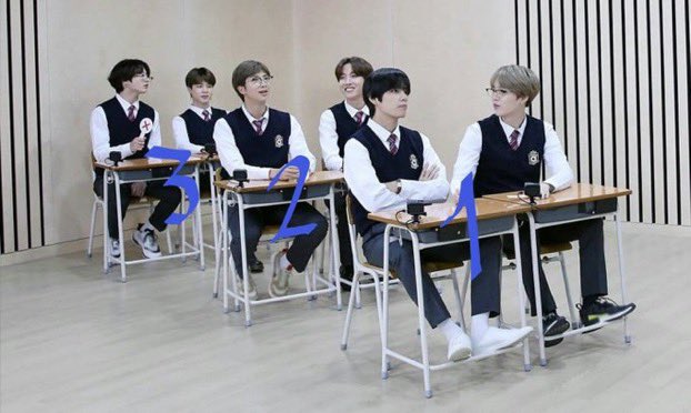 бтс фотосессия в школе. ран бтс школа. бтс в школьной форме. ран бтс школа. чонгук выпускной в школе.