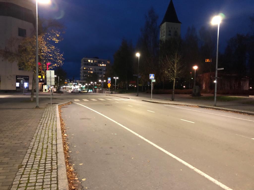 jussiviljakaine's tweet photo. @Pouttumovich Tänään klo 18.15. Vartti lätkämatsin alkuun. Areenaliikenne tukkisi muutenkin ruuhkaisan keskustan. https://t.co/GkpQWey8yh