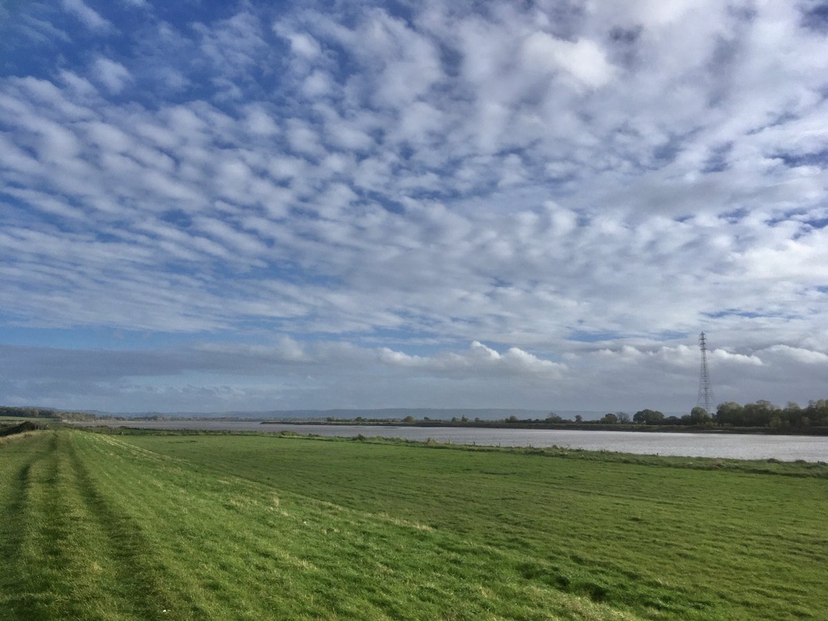 Walk along the Severn, really warm! #retired #motorhomeadventures