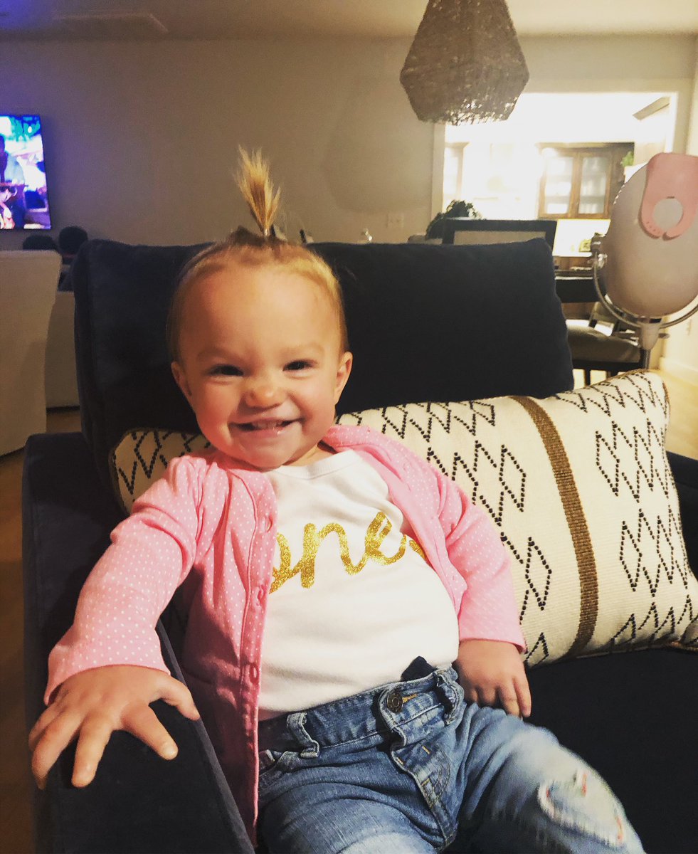 Mrs_WRandall's tweet photo. #HaydenJune is ☝🏻today! I can’t get enough of that nose scrunch & cardigan. 💗 https://t.co/DQWjOYpkbz