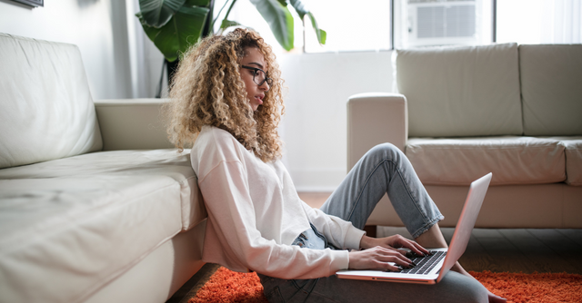 PascalGouelo's tweet photo. How will the future of work impact mental health? @AshleyStahl explores three ways it will change the way we work today: #AIatWork https://t.co/hqG6lSxqut https://t.co/DKLyutPcw3