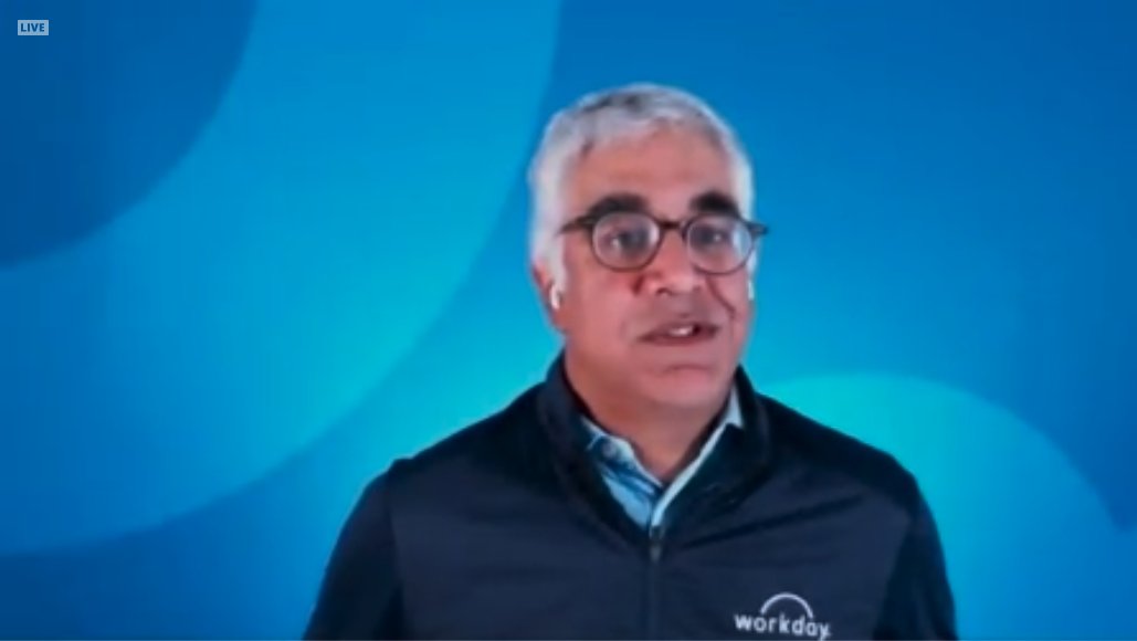 WorkdayEvents's tweet photo. "You need to make sure your employees are happy and engaged, and they will take care of your customers," says @aneelb. #wdayconversations https://t.co/Hq8Qlc77ox
