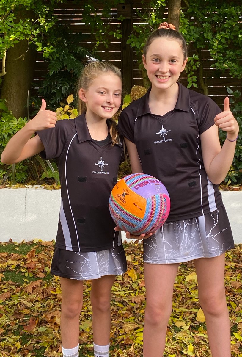 LeesVanessa's tweet photo. So proud and delighted that Audrey Watt and Neve Leckie Traynor have been selected for the Manchester Thunder Bees Academy!

Go Girls!

@SportatCHS  @CheadleHulmeSch  #oneCHS #CHSuccess @thundernetball  @KingswayPowerNc https://t.co/LCYL68XoIw