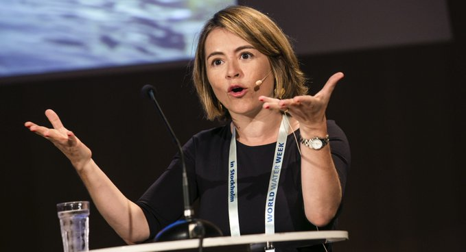 iAgua's tweet photo. La portada de #SWMM4 está dedicada a @CatarinadeAlbuq, CEO de @sanwatforall, y una gran creyente del poder de la comunidad para lograr lo casi imposible. https://t.co/HTEco7ISJX