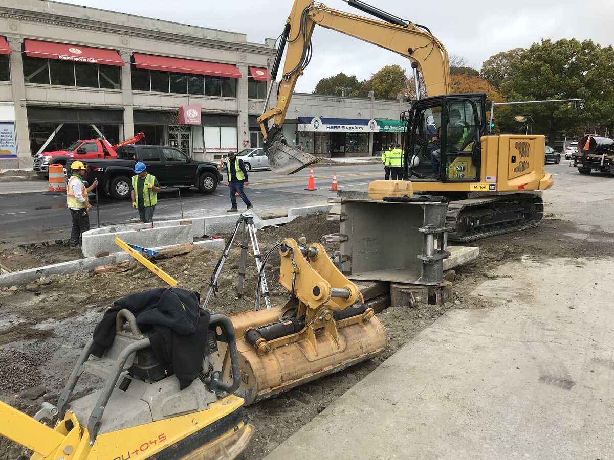 DpwNewton's tweet photo. Lots happening in West Newton today. Please remember to use caution in the construction zone. #SafetyCounts https://t.co/QE3Z5dEaBl