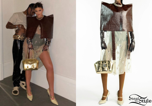 Kylie Jenner: Croc Cape, Crystal Dress sstyl.es/Rjzd1p