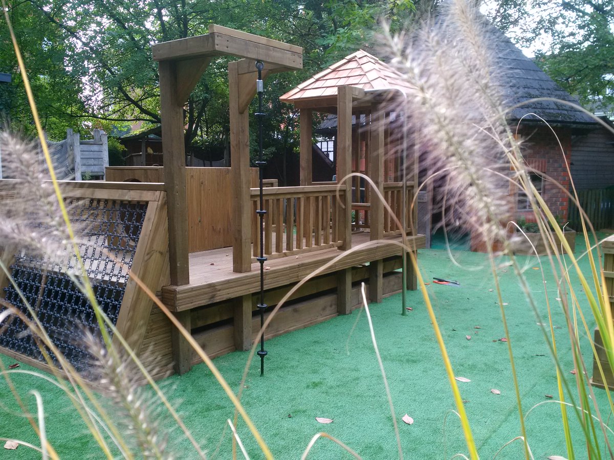 Schools_designs's tweet photo. The first school which children attend is the most important in their whole scholastic career, as the first school moulds their personalities for the whole of their lives. For this reason Robert designs each Nursery Outdoor Area to be as Natural, Soft and Green as possible. #EYFS https://t.co/bTcOyWUNp6