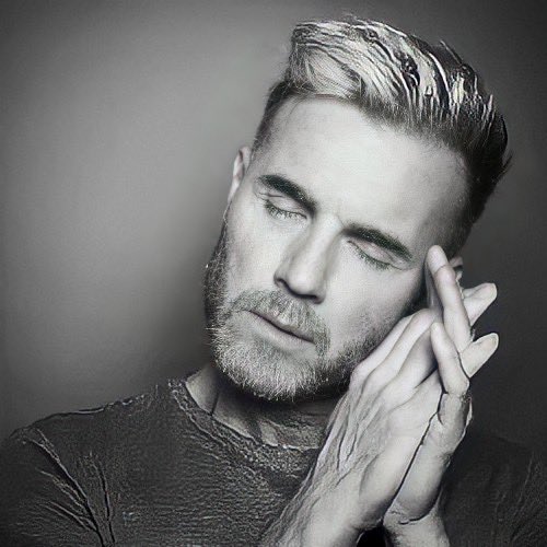 What a beautiful photo for a beautiful campaign, @GaryBarlow #TakeAMoment4Mind 💛