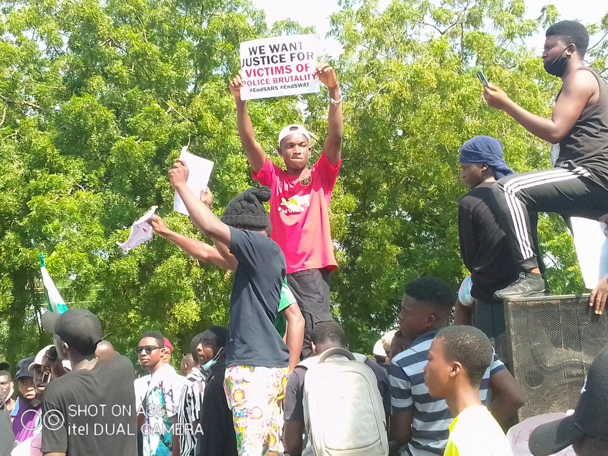 Afro_Viber's tweet photo. And this is how it went today
#NasarawaProtest
#EndSARS
#EndPoliceBrutalityinNigera
#EndBadGoveranceInNigeria
#EndSWAT
#EndNayes
#EndAsuuStrikeNow https://t.co/QHF8iBxHVY
