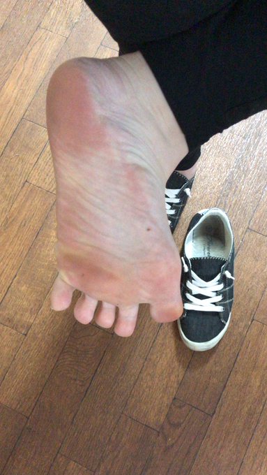 Who wants to sniff these smelly shoes? Cashapp $plantmama1998 #foot #feetpicforsale #feet #dirtyshoes<a href="/tag/feet"class="tags"><span>#feet</span></a><a href="/tag/foot"class="tags"><span>#foot</span></a><a href="/tag/findom"class="tags"><span>#findom</span></a><a href="/tag/paypig"class="tags"><span>#paypig</span></a><a href="/tag/dirtyshoes"class="tags"><span>#dirtyshoes</span></a><a href="/tag/feet"class="tags"><span>#feet</span></a>