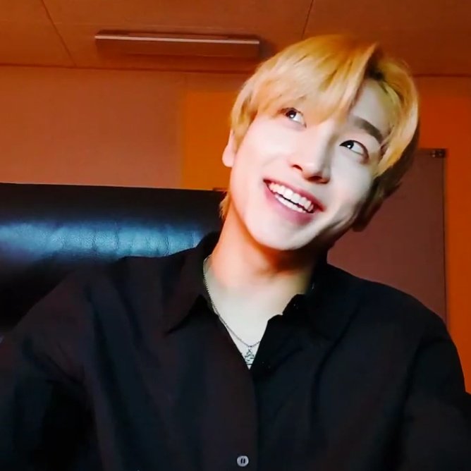 Appreciation of Lee Sangyeon's smile a very necessary ┄͢♡thread♡̶