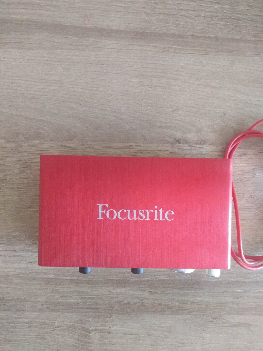 supergominolo's tweet photo. Vendo TARJETA DE SONIDO Focusrite Scarlett 2i2 2rd Gen en perfecto estado. 

100€ (precio negociable) https://t.co/w7GEfQihZ5
