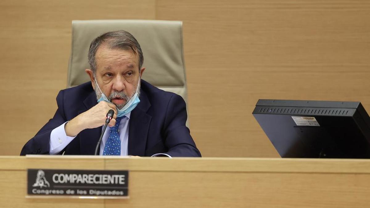 _infoLibre's tweet photo. El Defensor del pueblo investigará las residencias pero rechaza incluirlas en el Mecanismo contra la tortura, como pide el PP. https://t.co/RpOg5blXc7 https://t.co/riTwyKcsvC