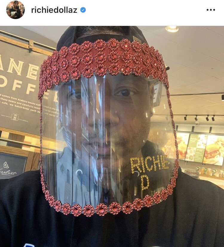 simprichdollaz's tweet image. Ugghhh 🤤💕 the face mask is fire 🔥