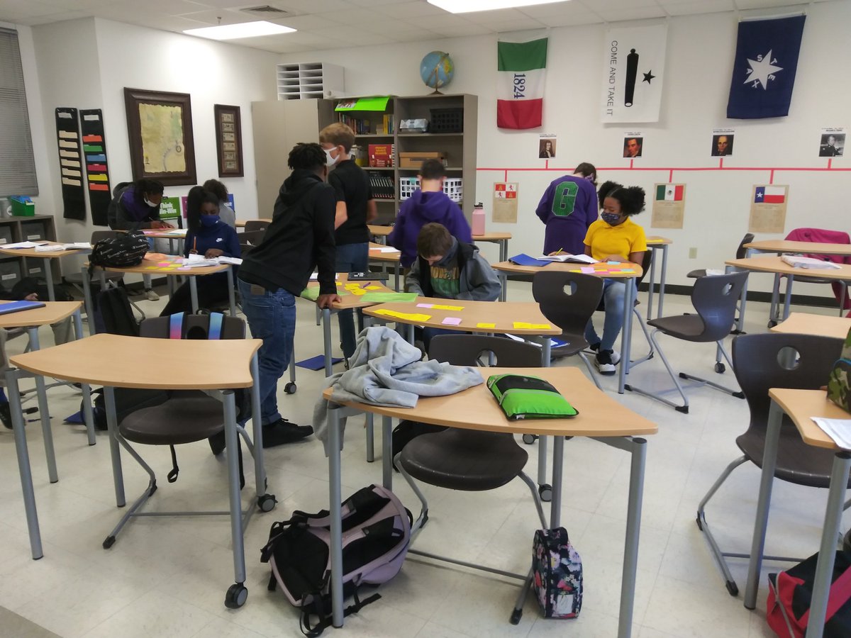 MizLock4's tweet image. Relay test review!!!!!! #7thgrade #TexasHistory @memergayle @aaron_hoecherl @ThreeLakesTISD