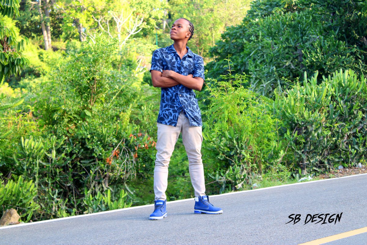 trap_beats_HT's tweet photo. TOUJOU RETE POZITIF EPI LITE POU RÈV OU
.
.
.
#ayiti #okaplakayanm #ayiticherie509 #haitian #haiti #haitiangirl #caphaitien #haitianbeauty #HaitianTwitter #ayiticheri #haitianbusiness https://t.co/mqL6E1w7El