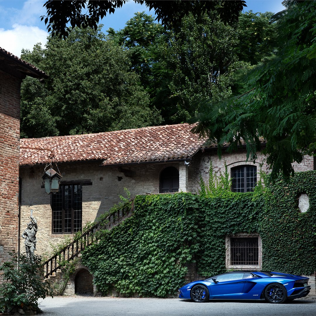 Lamborghini's tweet photo. Pictures - like these captured by Piero Gemelli - convey stories of landscapes and architectures. Our #AventadorSRoadster explored #EmiliaRomagna, the land of Lamborghini and its magnificence that expresses our culture and who we are.

#Lamborghini #WithItalyForItaly https://t.co/LZxHOMeQSi