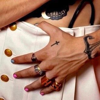 Harry Styles Nail Updates Harrynailupdate Twitter