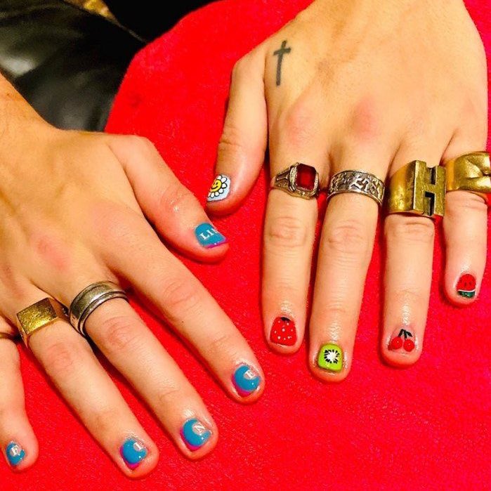 Harry Styles Nail Updates Harrynailupdate Twitter