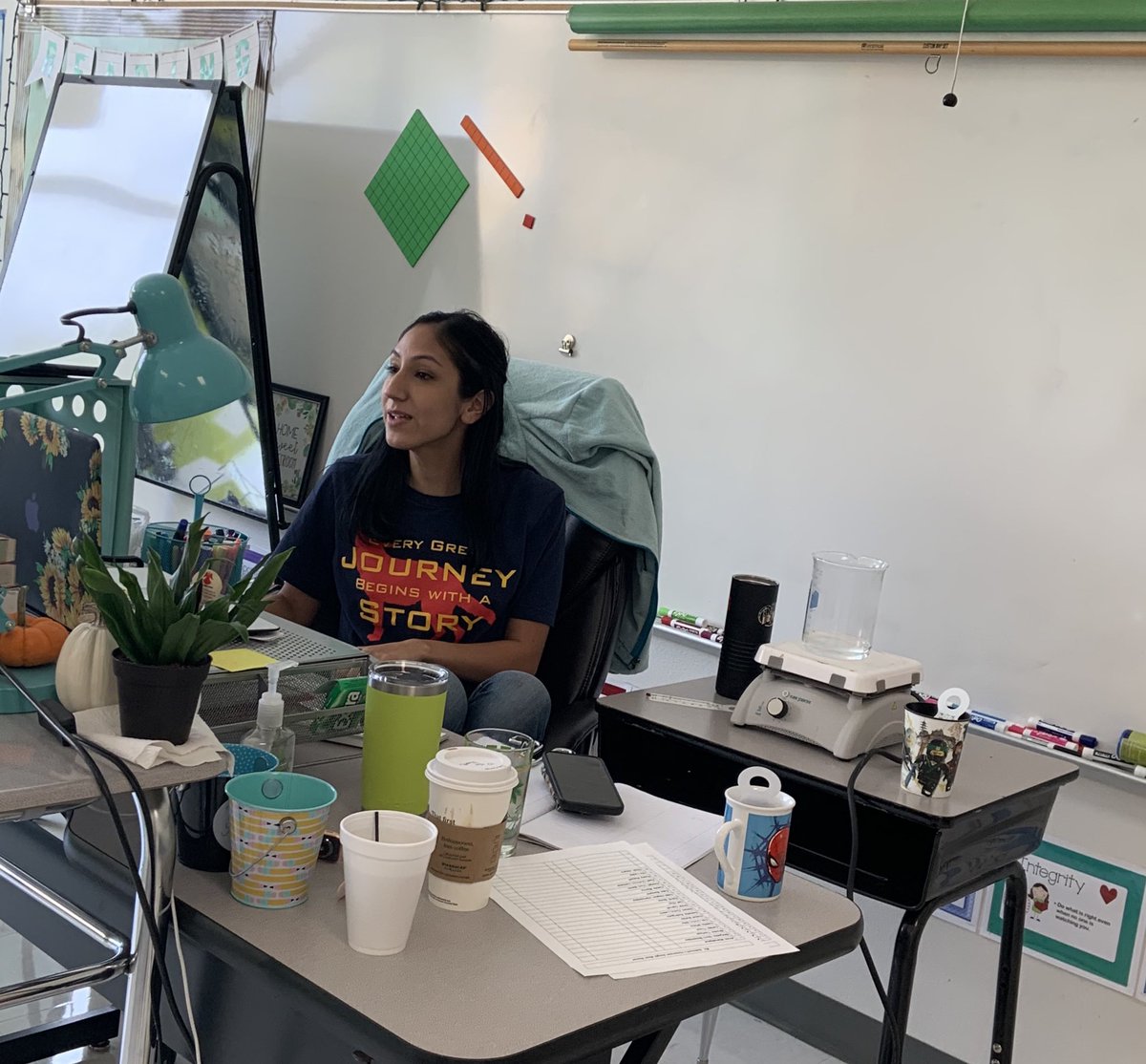 Danielle Grinnan (@daniellegrinnan) on Twitter photo Rocking science labs remotely! Predicting water temperatures in different types of containers for insulators. How much heat will be lost based on the container used? <a href="/maryam_samavati/">Maryam Samavati</a> <a href="/MaryStults_ISES/">ISES.Principal</a> <a href="/JodyRathkeAP/">Jody Rathke-ISES</a> Rocking science labs remotely! Predicting water temperatures in different types of containers for insulators. How much heat will be lost based on the container used? <a href="/maryam_samavati/">Maryam Samavati</a> <a href="/MaryStults_ISES/">ISES.Principal</a> <a href="/JodyRathkeAP/">Jody Rathke-ISES</a>