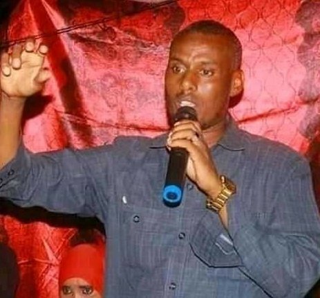 HeraldJig's tweet photo. Breaking: #ONLF Korahey Zone chair Mohamed Jigre &amp; his deputy arrested today in #Kebridahar ff their huge rally there on Sunday. 

Reports also have it that Mohamed Sharif, ONLF CC chair and other senior leaders were harrassed before supporters intervened in an attempt to arrest. https://t.co/hVMET0tW8V