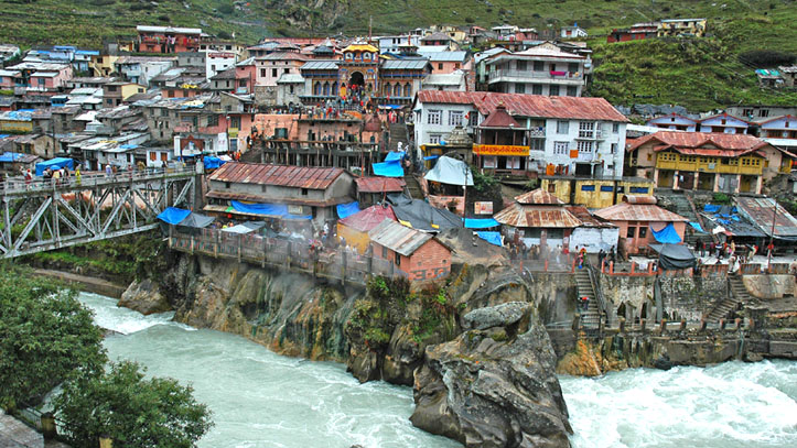 ascending the slopes of a peak near Badrinath called Swargarohini or the ‘Ascent to Heaven’. Badrinath is considered to be a tapo bhoomi where a year-long penance is equal to thousand years of meditation. Due to which I think, Great sages like Kapila Muni, Gautam, Kashyap