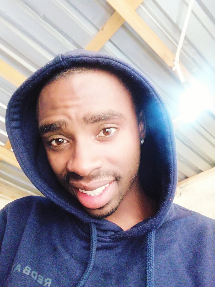 BruceSphosethu's tweet image. I be chilled fucked up when am in my shack Yo🙂✨ #vuligatechallenge #VrrphaaTuesday