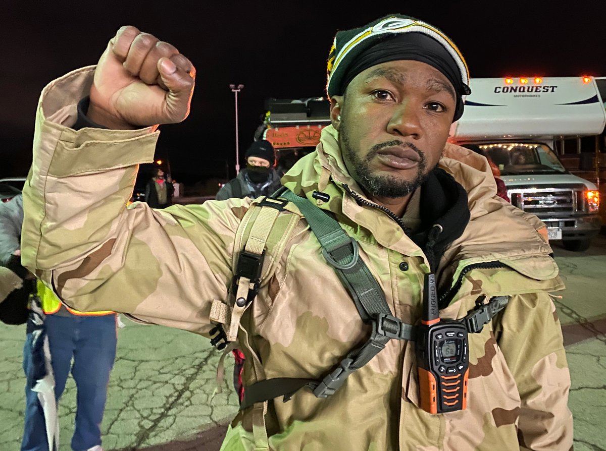 FightFor15WI tweet media