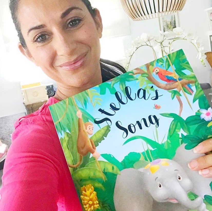 #HOORAY… I love seeing #authors’ dreams come true! 🥳 Congratulations to #StephanieRobert on her adorable #ChildrensBook, #StellasSong 🐘 A sweet story about an #elephant having #adventures &amp; transforming her #selfesteem and sense of #belonging. 🌺 #Read: amazon.com/Stellas-Song-S…