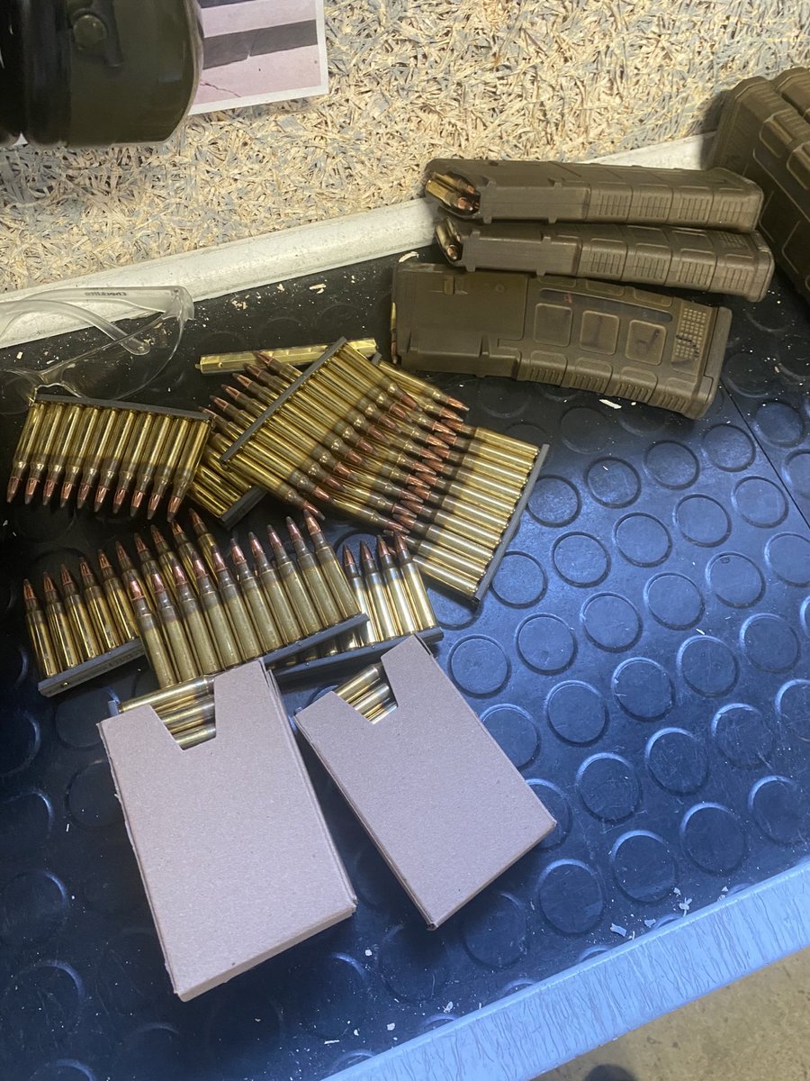 Vada_Fly's tweet photo. Keep extra clips.... For extra sh!t..... #ShootingRangeDay 🔥 https://t.co/BWVjp13tsJ
