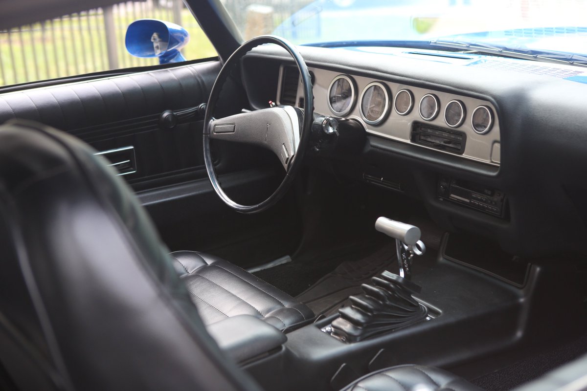 DiscovTurboTV's tweet image. This Firebird is the American dream! 🇺🇸💭 Watch a new episode of Garage Squad TONIGHT at 9/8c on MotorTrend! 

Stream NOW with the @MotorTrendApp! 
➡️ bit.ly/3jEaz9A

#GarageSquad #MotorTrend