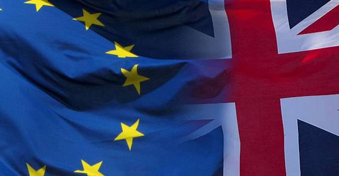 #Brexit: rights of Britons living in France to be protected @BritishinFrance https://t.co/EhCOgaVOJt https://t.co/Wyzvn0F6Qj