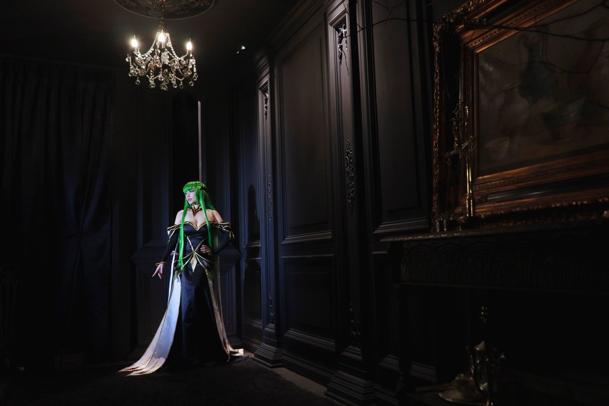 와 여기 이렇게 잡으니까 정말 북부대공성 복도같잖....!!!
로판심취녀 시선
📷 공백 <a href="/kuuhaku_pb/">空白/お休み中</a> 
<a href="/underg_studio/">underground studio</a>