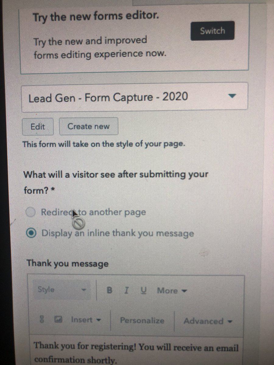 lisamchen's tweet photo. @HubSpotSupport Took a picture so you can see my mouse has a gray circle and options are frayed out https://t.co/T2f1ICl4gq