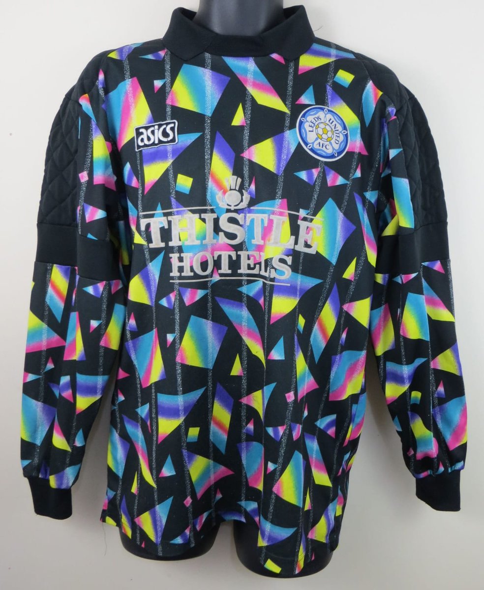 A 2 week special because I was ultra busy last Tuesday.This week Prue is wearing similar to the amazing Pescara charity kit designed by young Luigi.Last week, an insane mix of pattern and colour, meaning only a retro goalkeeping shirt would do - I've gone with Leeds. #GBBO  