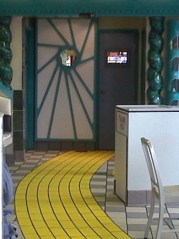 wizard of oz mcdonald's (date unknown)hoover, aldeceased (remodeled)a mcdonald's location themed to the wizard of oz. this sole photo showcases an area with flooring themed to the yellow brick road, and a door inspired by the emerald city.