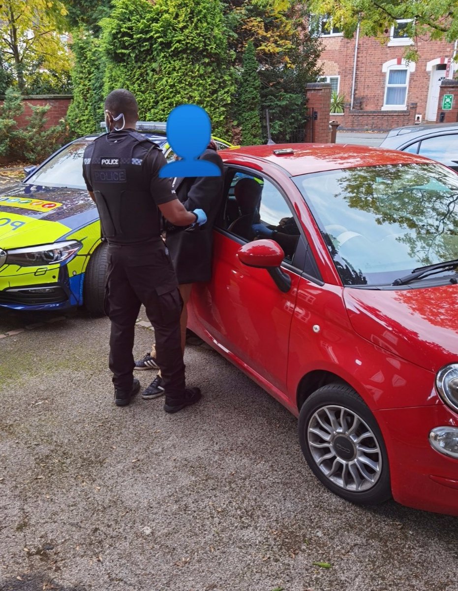 StaffsRoadHarm's tweet photo. We followed this stolen vehicle at a distance in @PoliceStafford where is was stopped. 

The driver provided us with false details. However he now has an ensuite room courtesy of Watling St Custody, for an array of offences. 😬👍🏼 Vehicle returned to grateful owner. #OpDisrupt https://t.co/HUM68J5klp